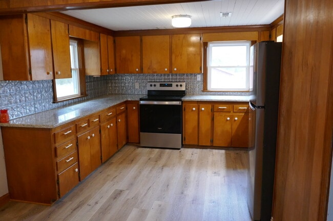 Photo - 132 Hwy 343 North