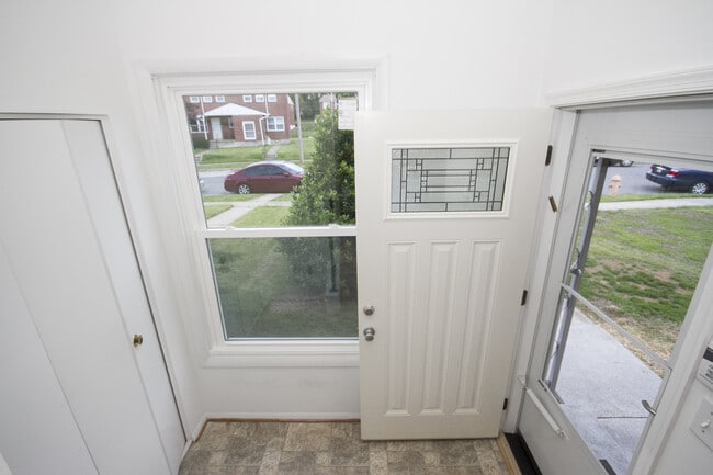 Photo - Welcome to this lovely 3bd 1.5bth home!