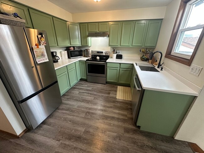 Building Photo - 1607 Buchanan St