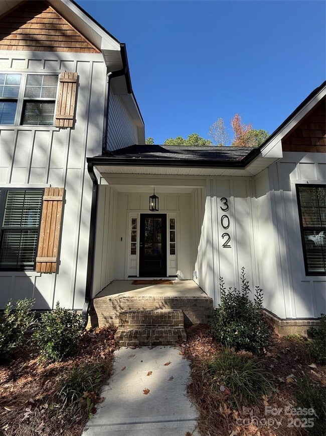 Photo - 302 Lester Davis Rd