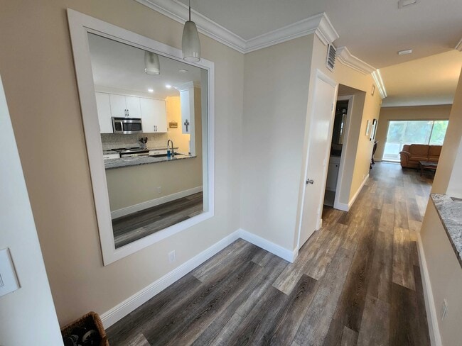 Photo - 2360 SW 22nd Ave Unit 411