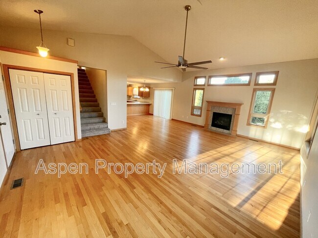 Photo - 626 Tipperary Rd