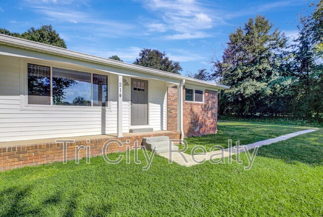 Building Photo - 214 Brooks Rd Rental