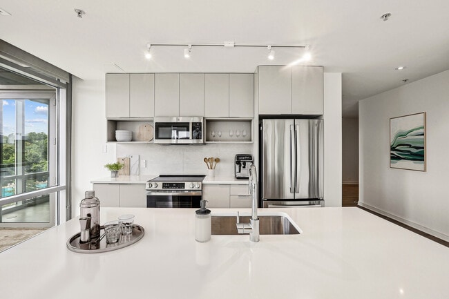 WestEnd25