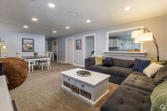 Building Photo - 1416 S Hollow Dale Dr Unit ID1249837P Rental
