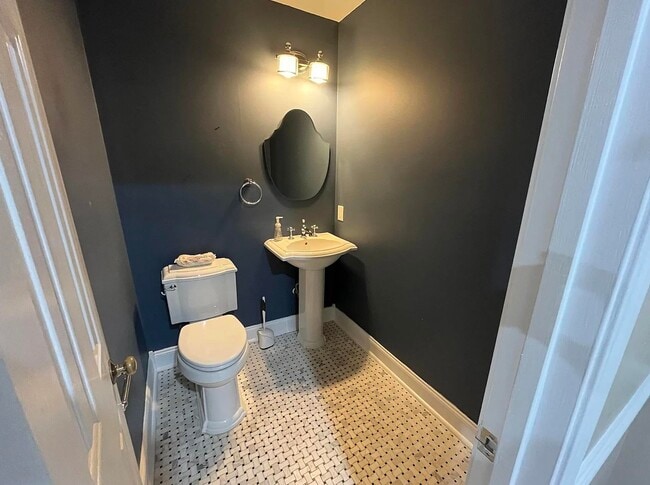 Photo - 613 62nd Ave N