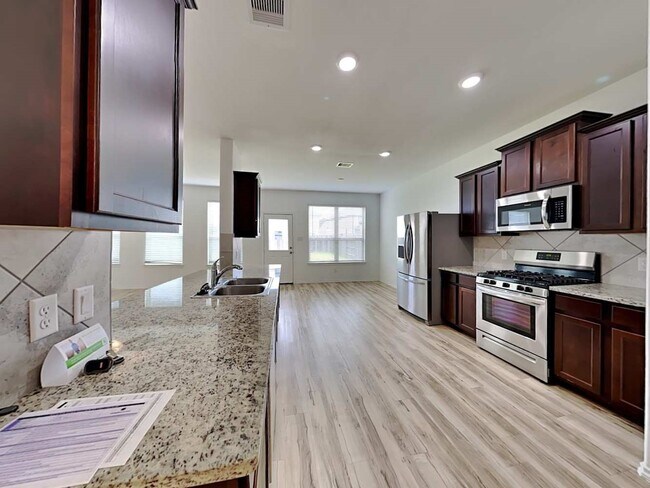 Photo - 23839 Via Camino Ln