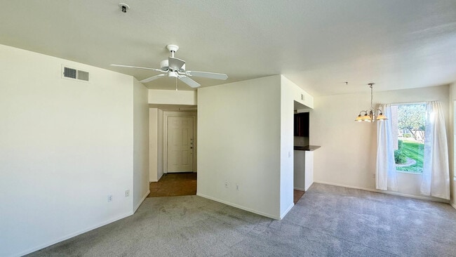 Building Photo - 4925 E Desert Cove Ave Unit 143