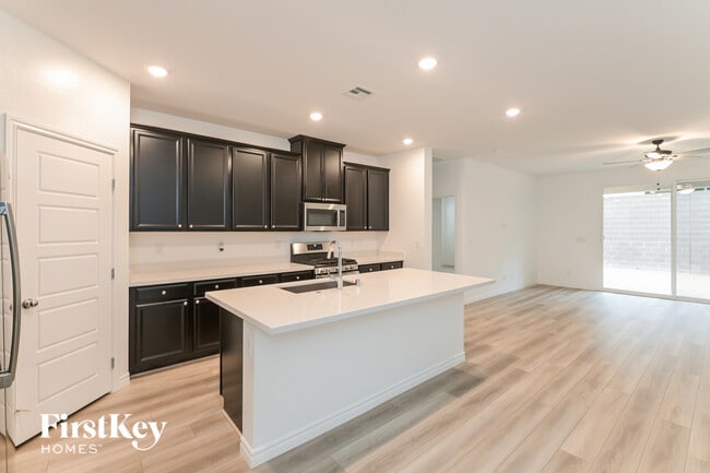 Photo - 6845 Greensmen Ave