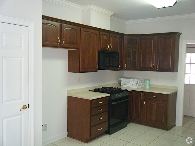 Building Photo - 1331 Rain Hollow Cir E Rental