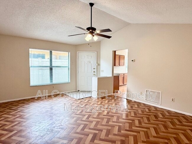 Photo - 1215 Creekbottom Cir
