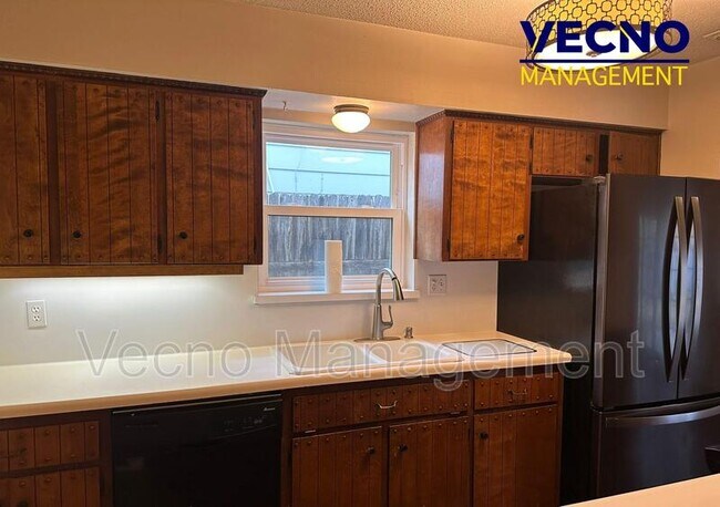 Photo - 3643 Richwood Dr Unit 1