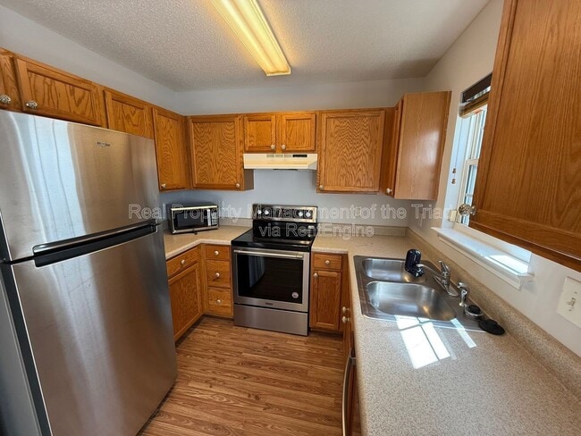 Photo - 255 Malamute Ln