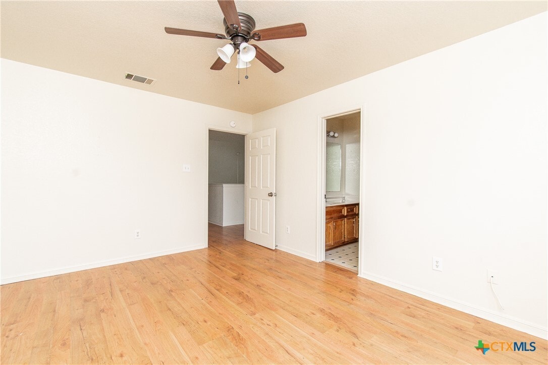 Photo - 405 Deloris Dr