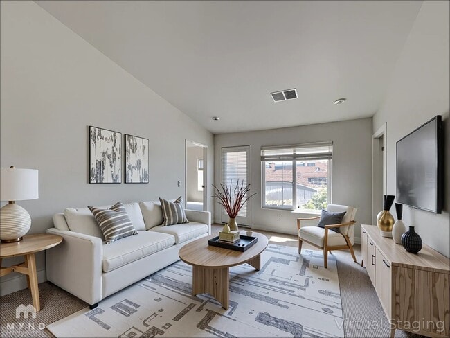 Photo - 200 Talus Way Unidad 132