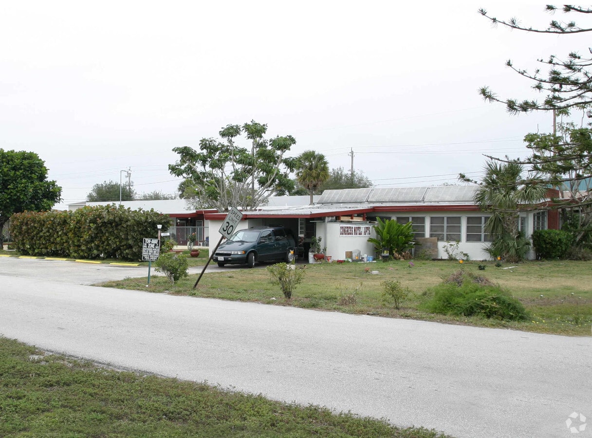 Congress Motel Apartments - Congress Motel Apartments