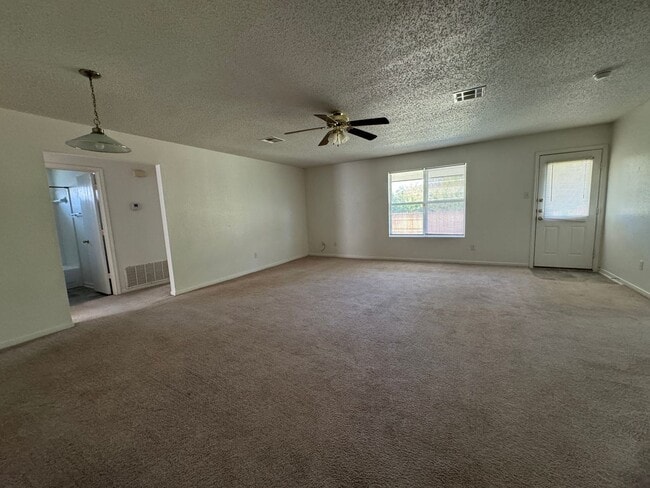 Photo - 5903 Medina Dr