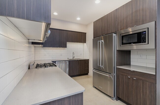 Photo - 3810 California Ave SW