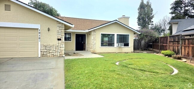 Building Photo - 1010 Nez Perce Dr Rental