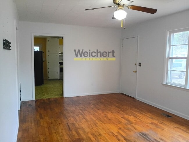 Photo - Cozy 2BR Home with Fenced Yard