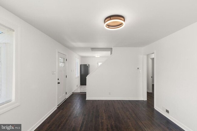 Photo - 8723 Lackawanna Ave