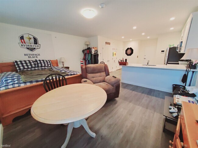 Photo - Studio, 1 bath Condo - 898 Hope St Unit 4 Unit 4