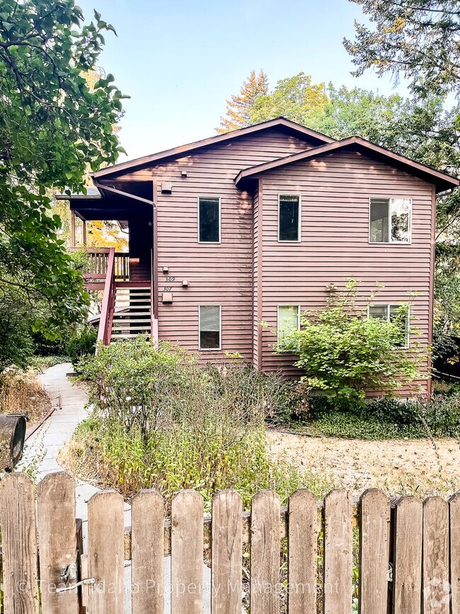 Building Photo - Jefferson Duplex Unit 307 Rental