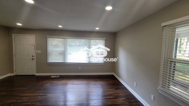 Photo - 2485 Old Colony Rd