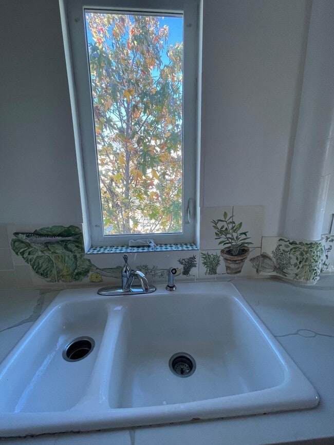 fregadero de cocina - 6 George St Unidad #3