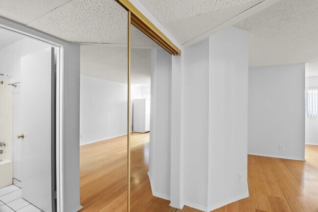 Photo - 1394 Midvale Avenue,