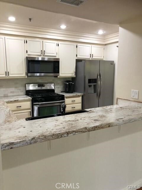950 Cagney Ln Unit 101