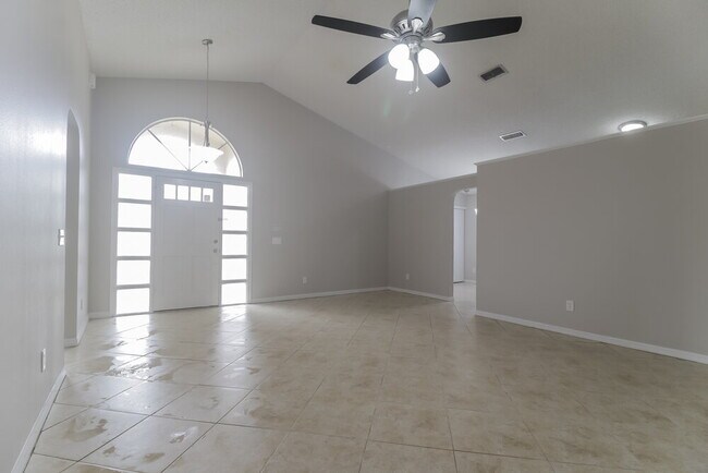 Photo - 1023 Kelly Creek Cir