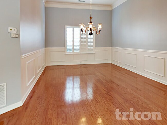 Photo - 3614 Silver Springs Way SW