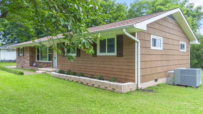 Photo - 1331 Phils Dr