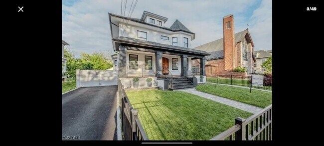 Photo - 439 Union Ave