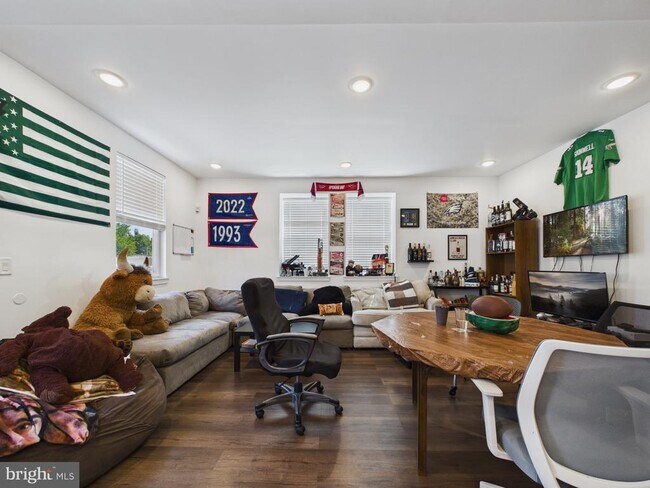 Photo - 256 N 32nd St