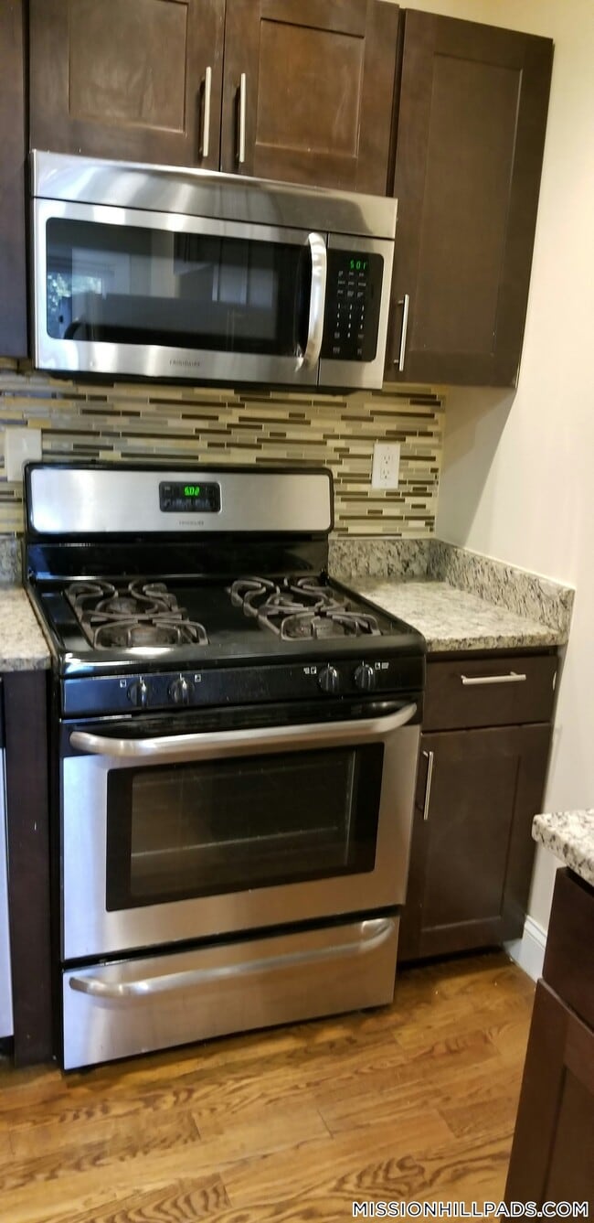 2975 Washington St Unit 2