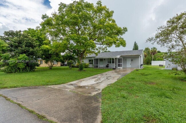 Photo - 121 East 3rd Street