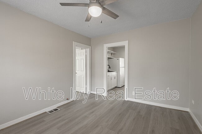 Photo - 811 B Sam Houston Ave Unit B
