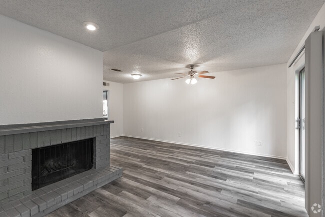 2 habitaciones, 2,5 baños - 118 m² - Sala de estar - Shorewood Park Townhomes