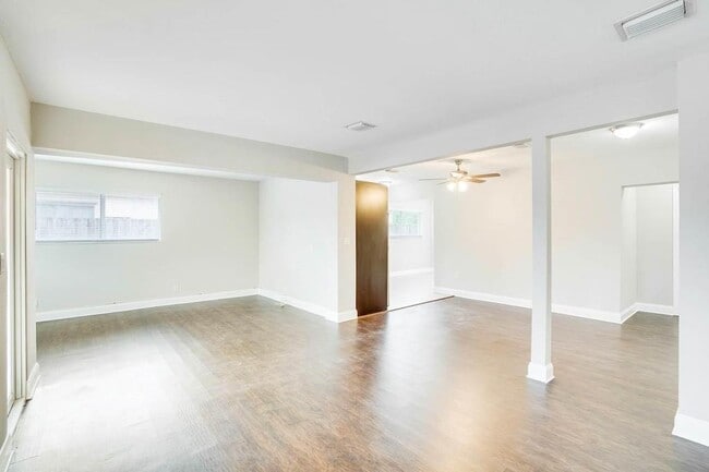 Photo - 7421 Normandy St