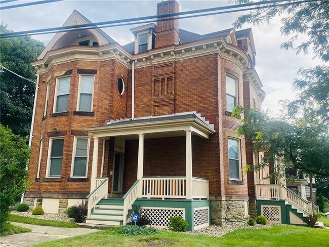 Photo - 480 Orchard Ave