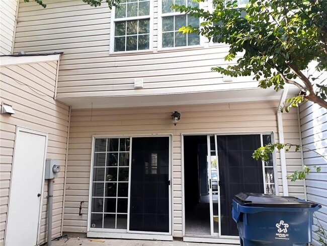 Photo - 2085 Whitestone Pl