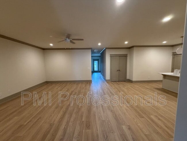2035 Grace Johns Cir