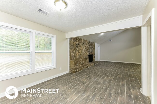 Photo - 1823 Quailwood Dr