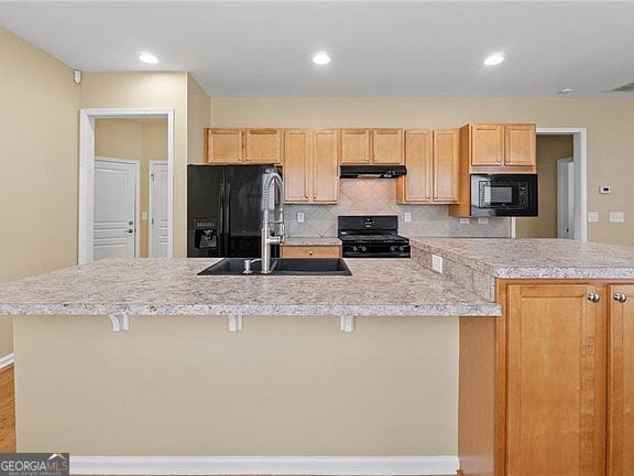 Photo - 610 Larch Looper Dr