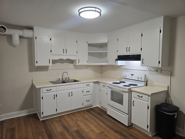 Photo - This Basement Retreat Might Be Your Perfect Match - Utilities Included!