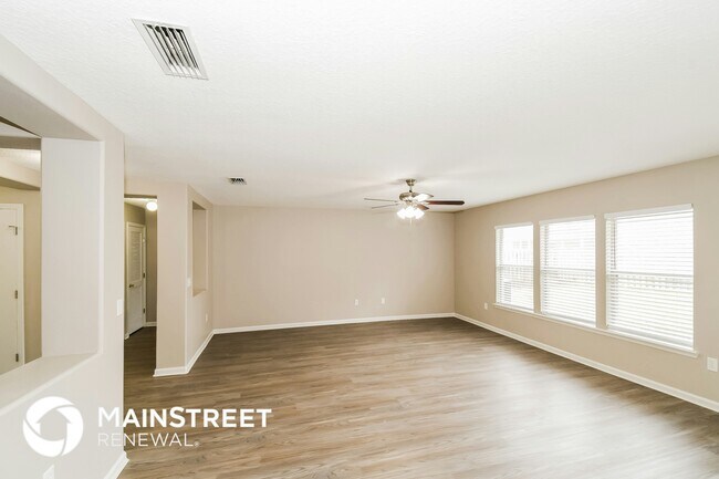 Photo - 11533 Brian Lakes Dr N