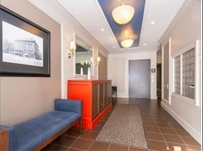 Building Photo - 1723 Washington St Unit 501