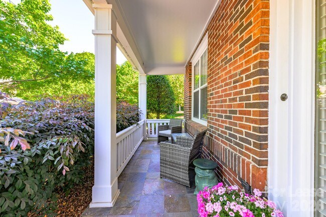 Photo - 18524 Mizzenmast Ave